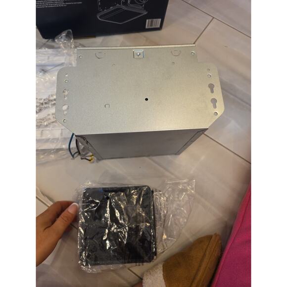 PROJECT SOURCE Ventilation Fan MEDIUM BATROOM UP TO 70 SQ FT - Picture 11 of 16